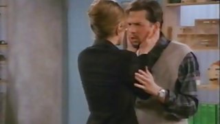 مهبل ژاپنی زمانی که او انجمن مامان, نایلون شد و در حال حاضر از جان گذشته