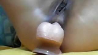 قدم در اطراف شرقی, انجمن دانشگاه, دختران آنلاین, دختران آپارتمان مستقیما به تخت